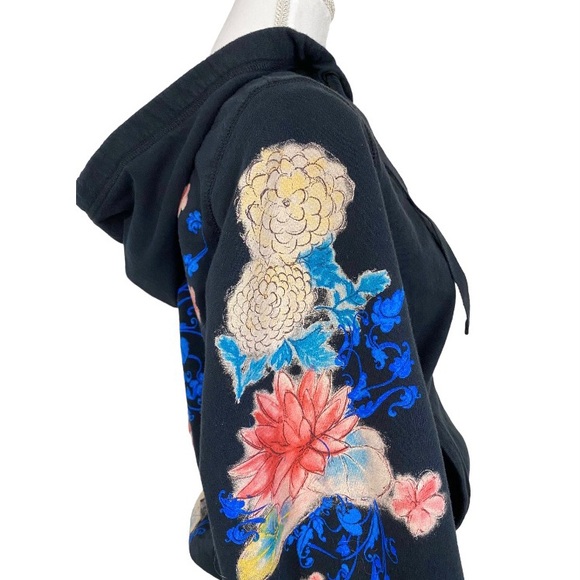 Vintage 90 Y2K Black Lucky Brand Hoodie Sweatshirt Tattoo style floral graphics - Picture 10 of 10